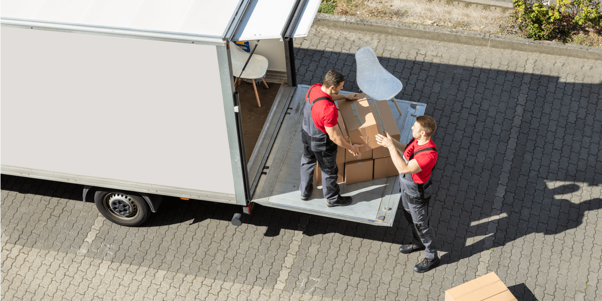 Mat- og medisintransport med næringsbiler og logistikk